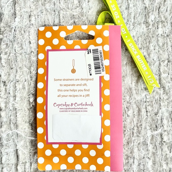 New with tags STRAINER KITCHEN TOOL BOOKMARK with Kitchen measurements Ribbon - Picture 2 of 2